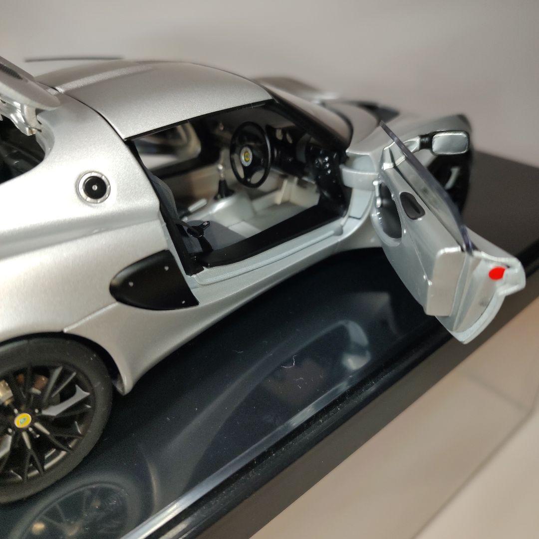 オートアート ロータス エキシージ 1/18 スケール シルバー