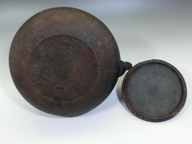 鉄瓶■アラレ 茶瓶 急須 松ぼっくり摘み 大きい 大振り お茶道具 骨董品