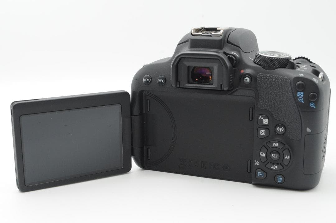 ☆新品級☆新春初売りSALE☆ Canon EOS Kiss x9i ダブル