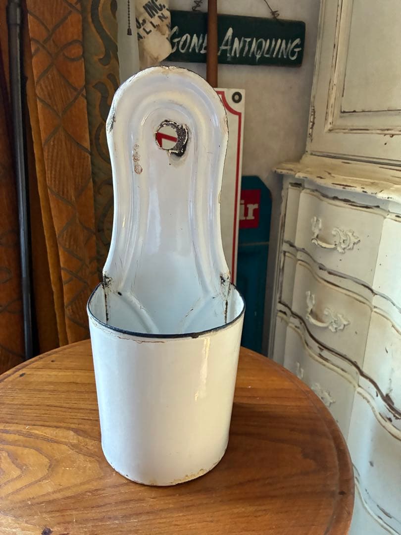 フランス　アンティーク　ホーロー　壁掛け　ブラシホルダー　ホワイト　小物収納レア