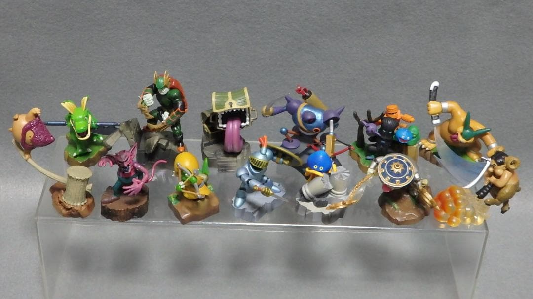 ドラゴンクエスト モンスターズギャラリー フィギュア さまようよろいキラーマシン