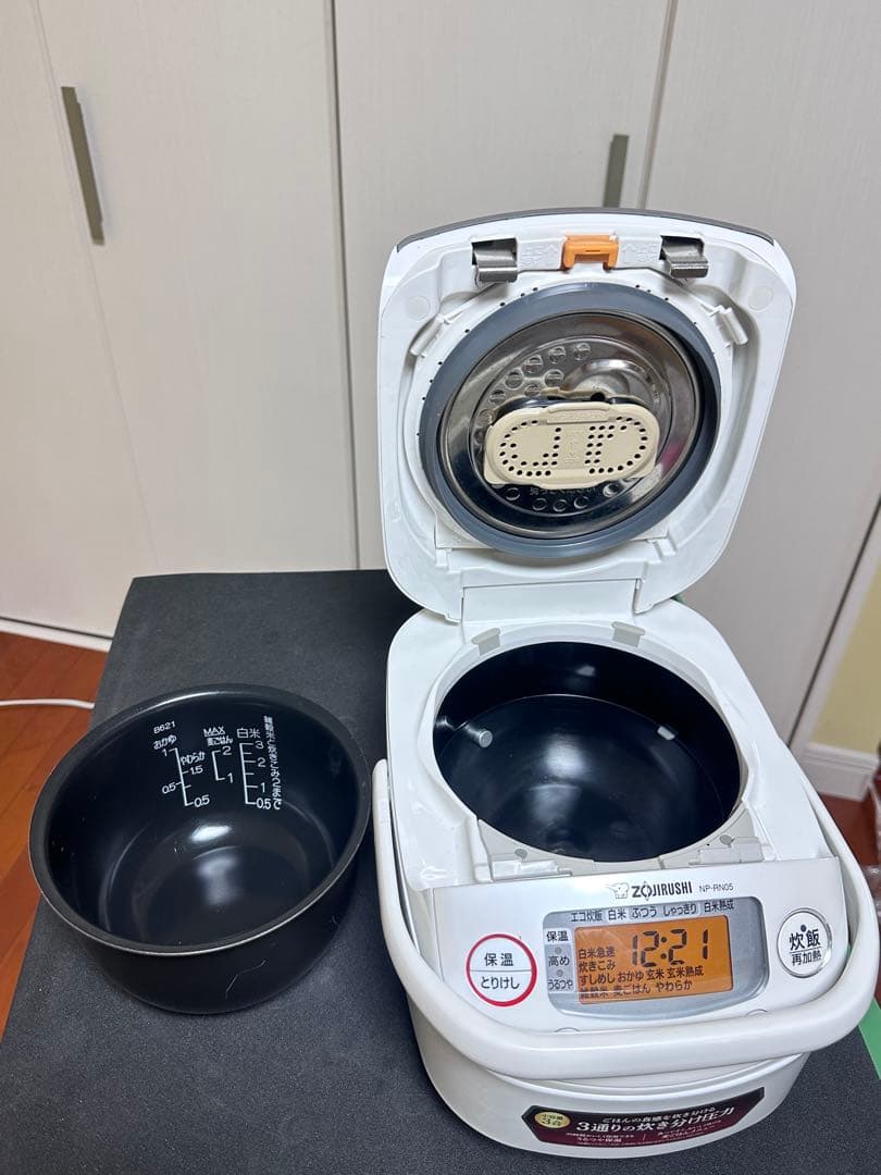 炊飯器　象印　NP-RN05 3合炊き -2023年製