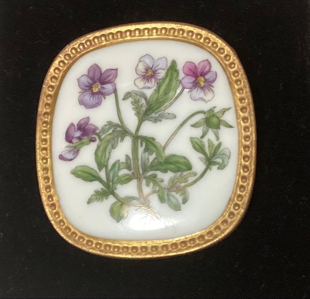 フローラダニカ　ブローチ　すみれ