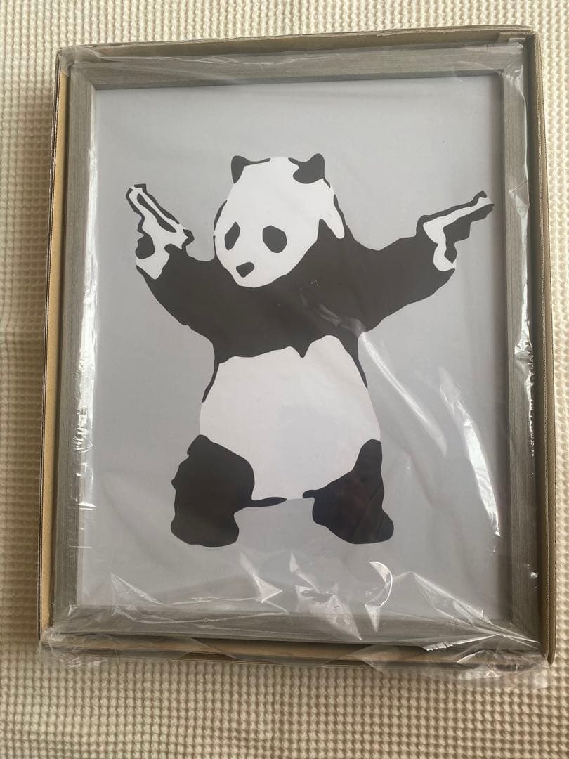 バンクシー アートフレーム Banksy ポスター パンダ 拳銃