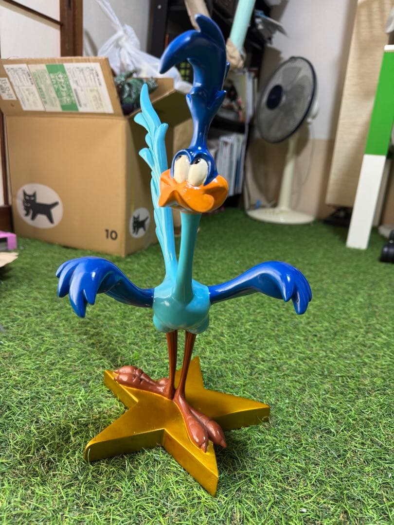 ロードランナー フィギュア 星型台座付き