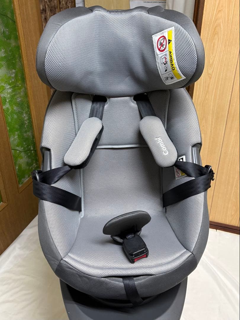 コンビ ザエス エアー ISOFIX エッグショック ZB チャイルドシート