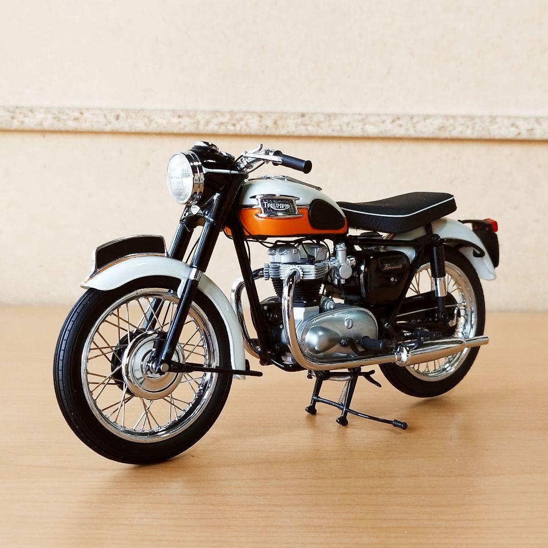 オートバイ・バイク MINICHAMPS Triumph Bonneville 650