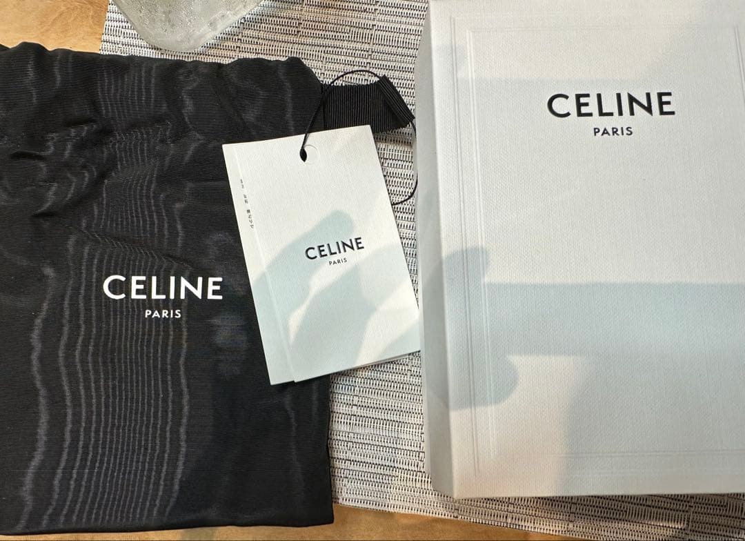 即購入OK CELINEセリーヌ モノグラム三つ折り財布