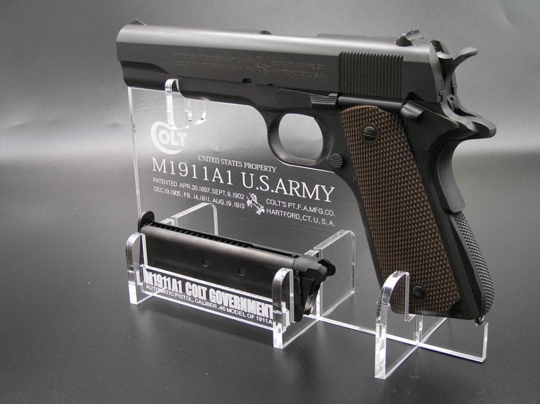 参考画像　特注ディスプレイスタンド