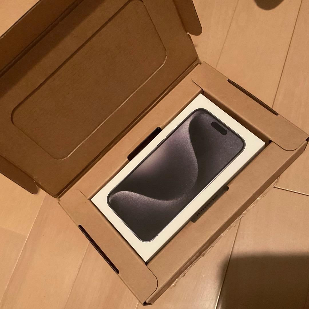 iPhone 15 Pro 256GB 美品 SIMフリー ブラック