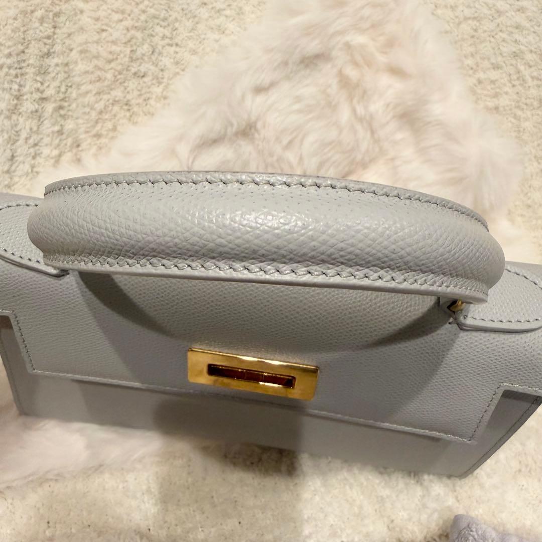 カルボッティ　ハンドバッグ　トゥモローランド