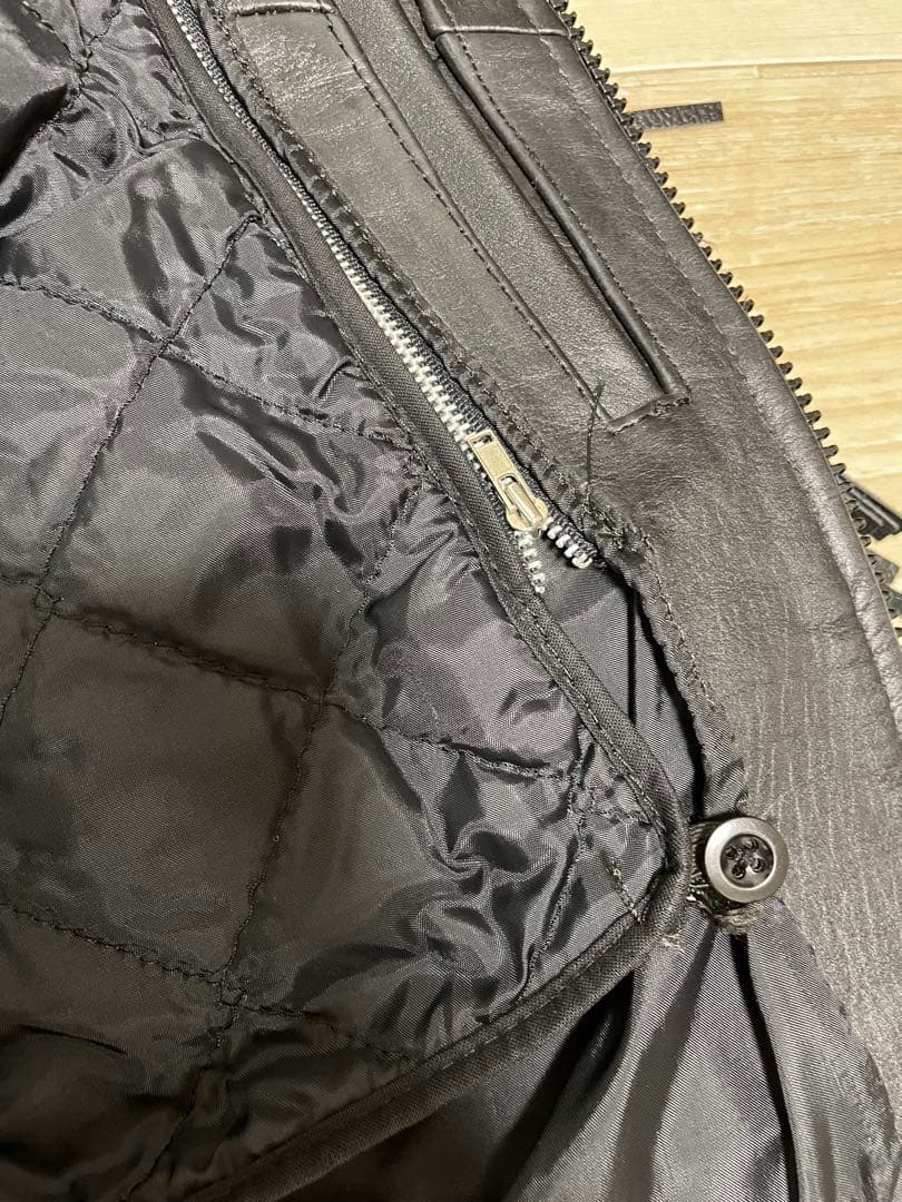 黒のシングルライダースジャケット M