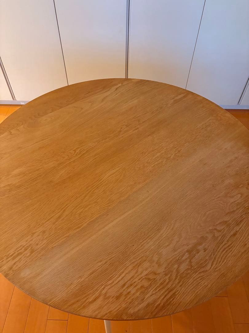 ダイニングテーブル　丸型