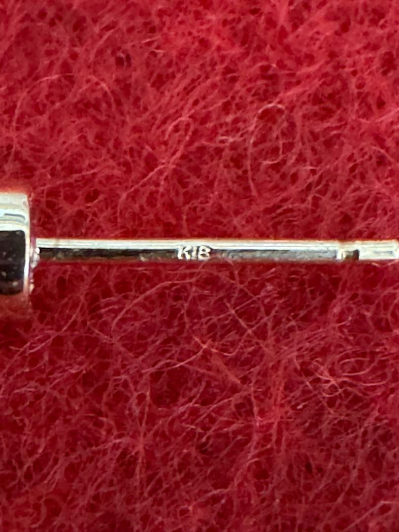 K18イエローゴールドダイヤモンドピアス