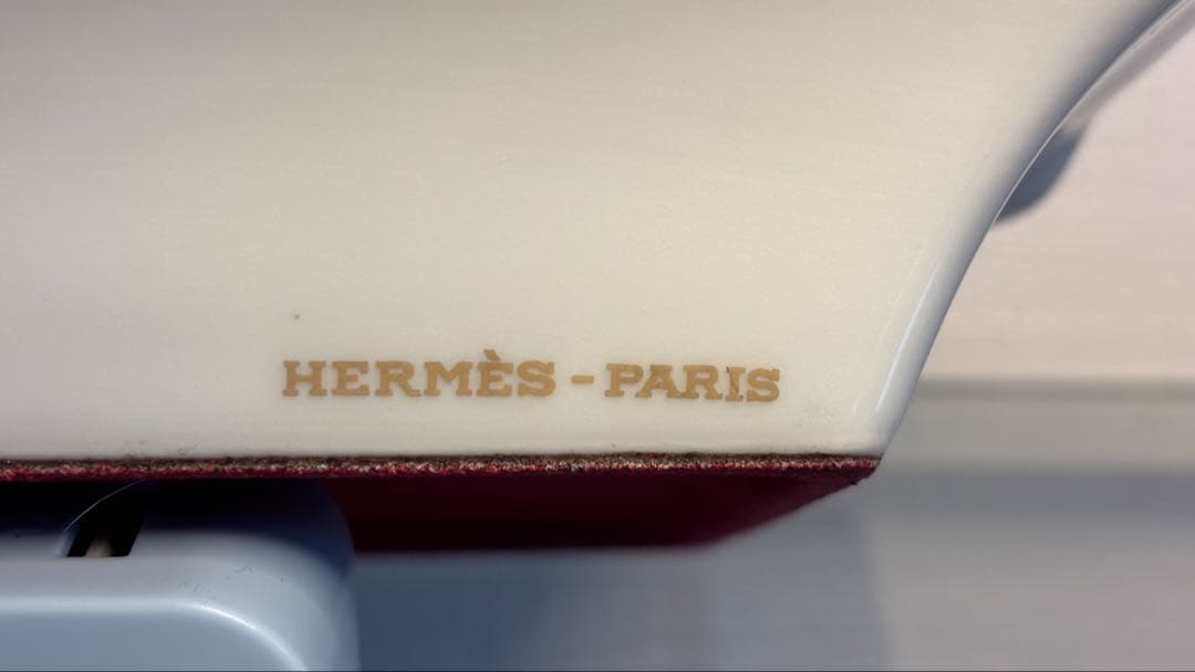 HERMÈS 象　アッシュトレイ