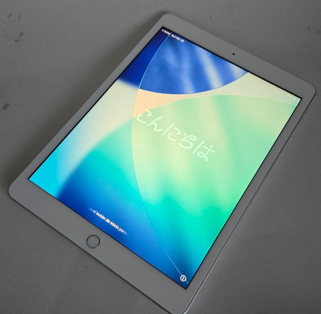 iPad 第8世代 32GB Wi-Fi+Cellular シルバー☆送料込