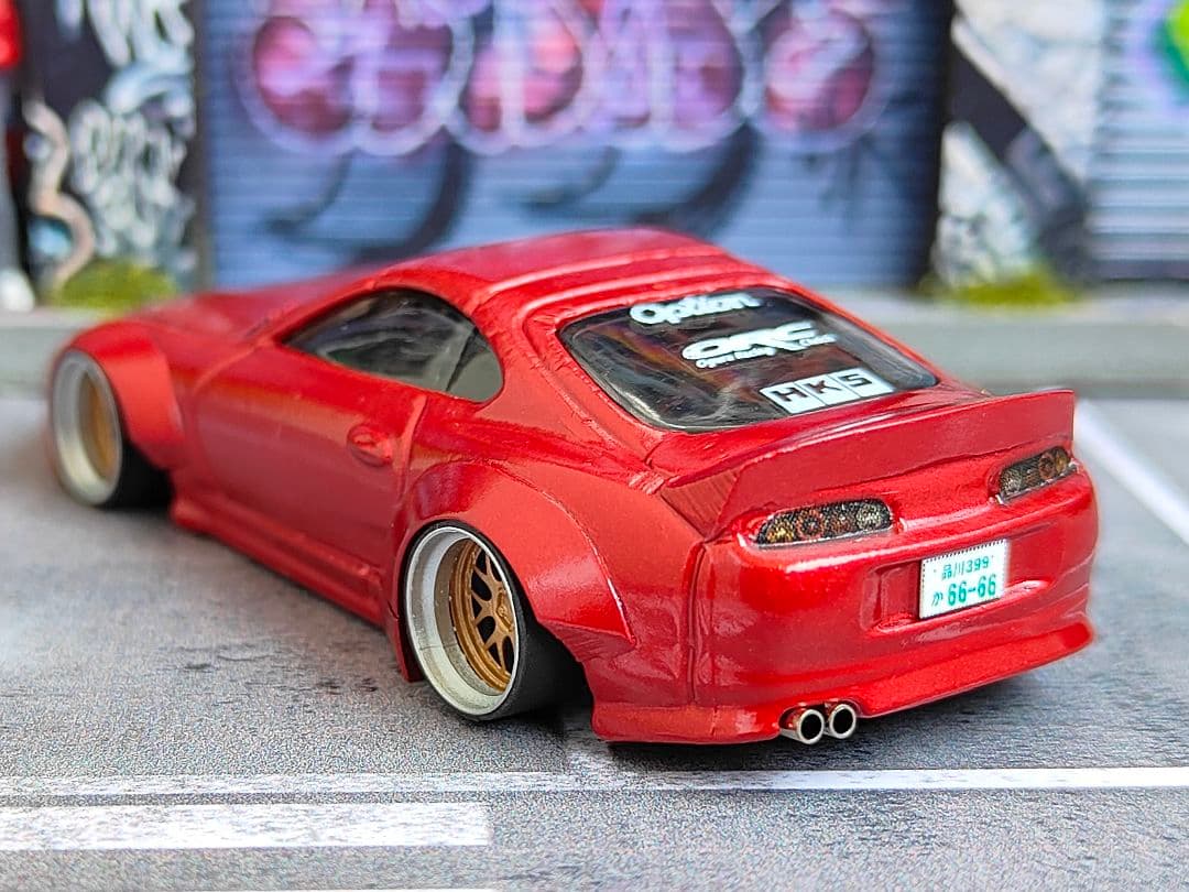 トミカ改造 トヨタ 80スープラ オーバーフェンダー 赤 深リムホットウィール