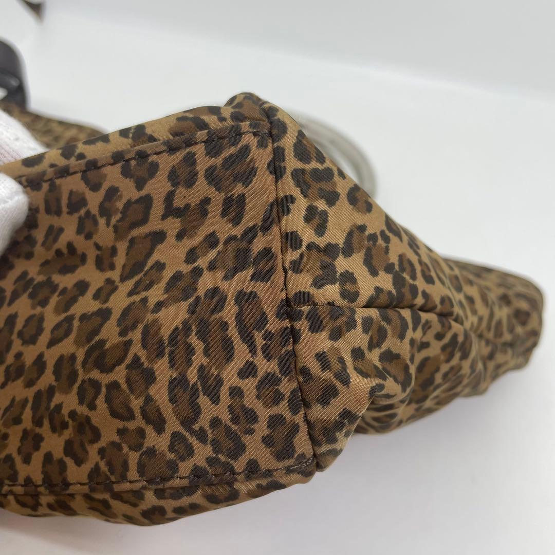 【ヴィンテージ】ボッテガヴェネタ 2WAY メタルハンドル レオパード柄