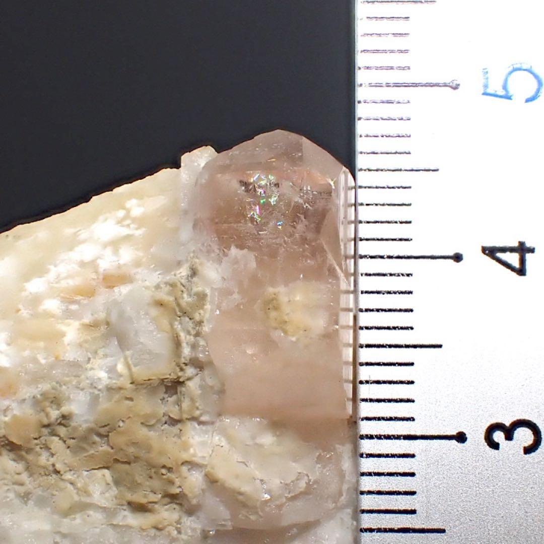 【パキスタン/カトラン産】ピンクインペリアルトパーズ