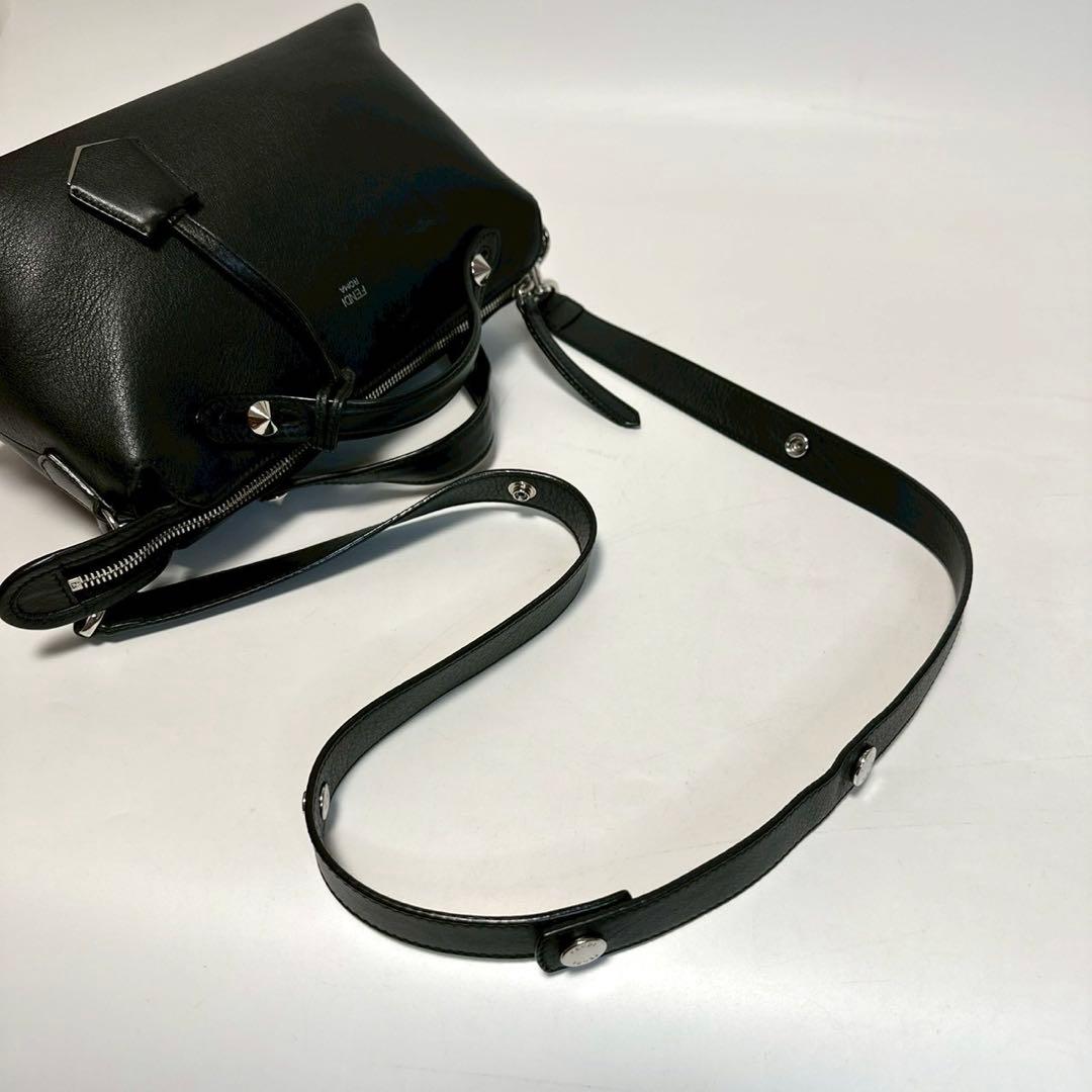 u25【極美品】保存袋付フェンディバイザウェイ　ミディアム黒2wayショルダー.