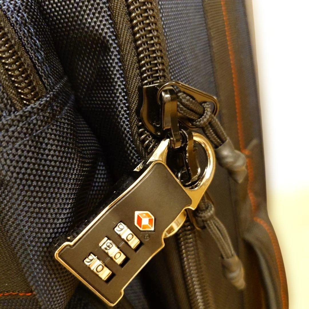 イノベーター INNOVATOR ソフトキャリーケース ネイビー