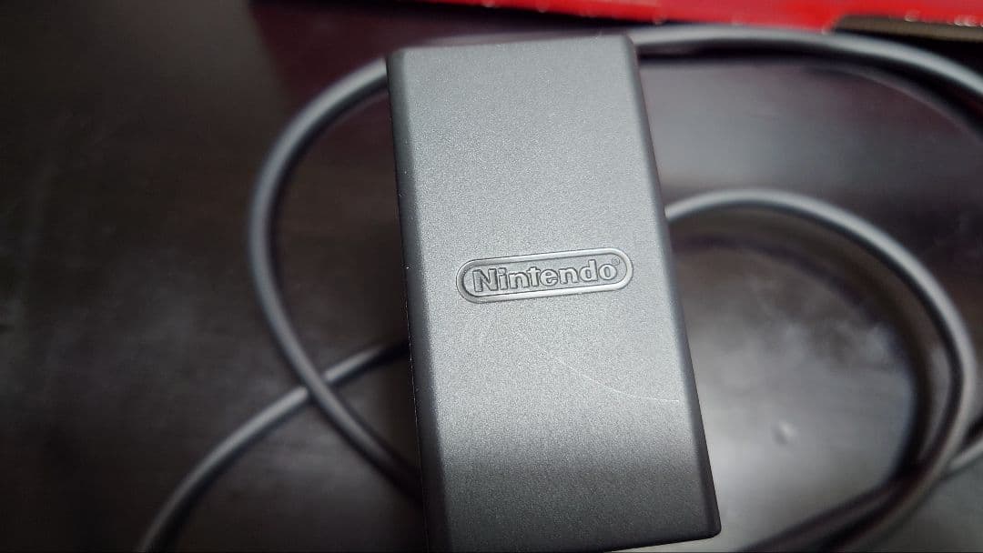 Nintendo Switch 本体 純正ケース付き プロコンもお付けします！