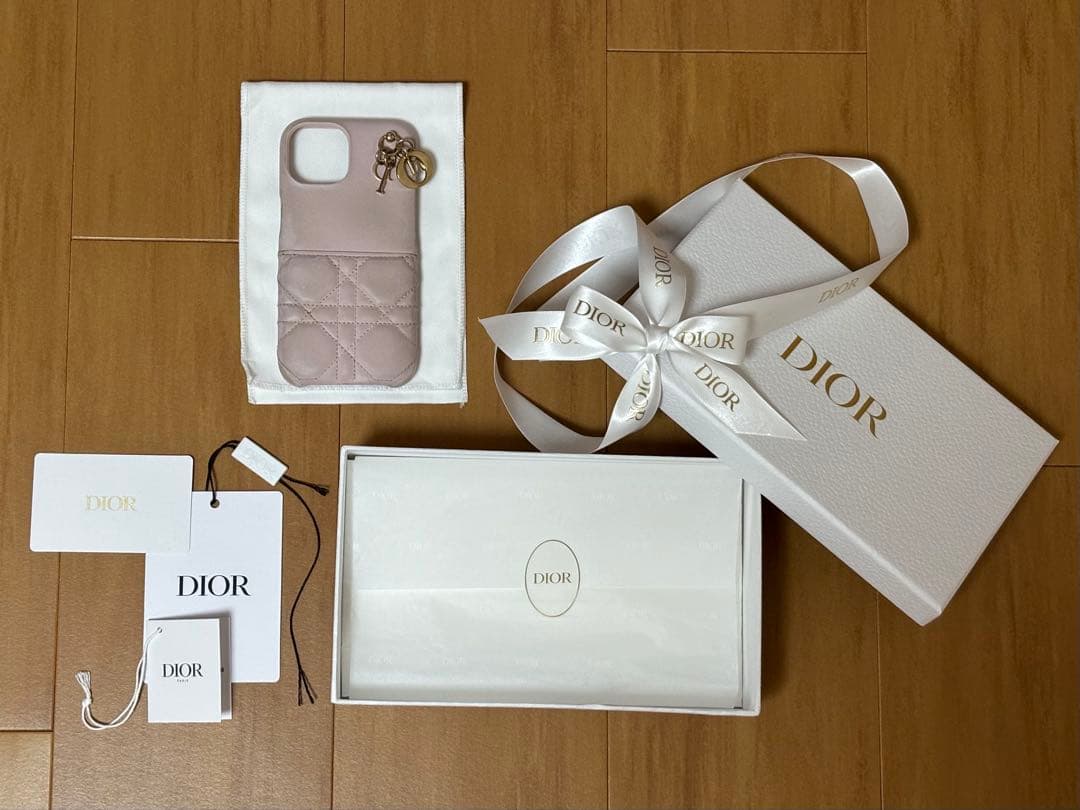 Lady Dior iPhone 15 ケース