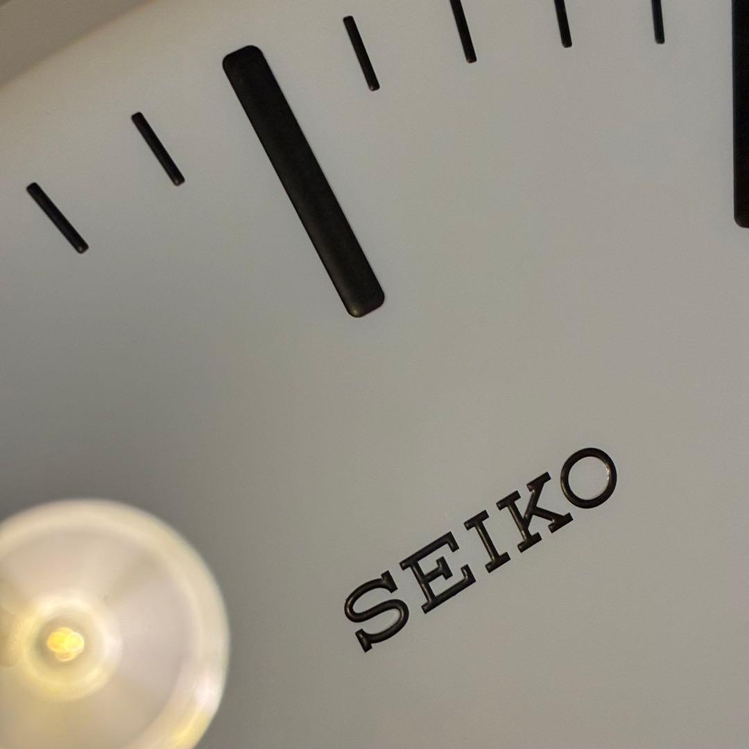 0636 SEIKO KX308W 電波時計　アルミボディ