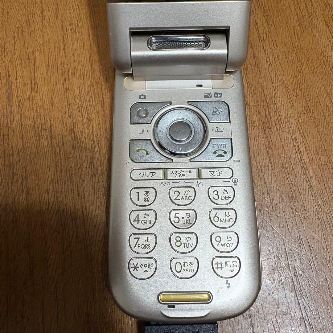 美品❣️非売品❣️充電器付き Vodafone LG Silicon 折りたたみ携帯