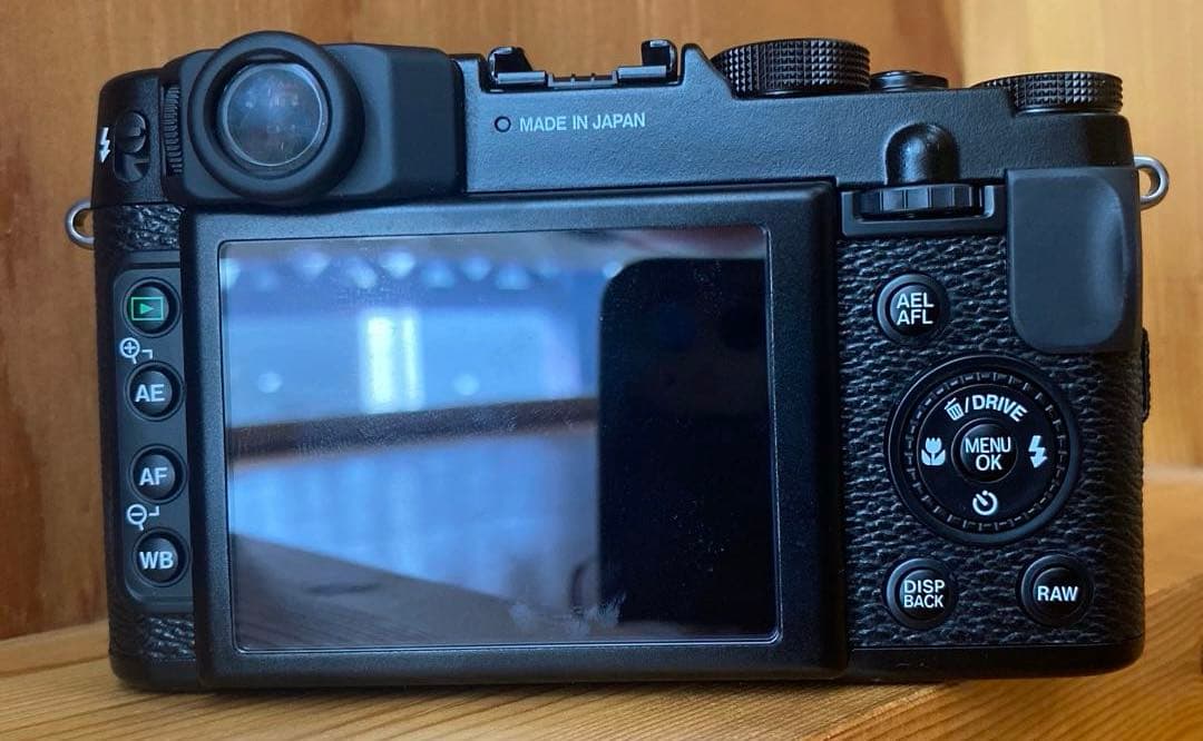 【さわ】フジフィルム　X10