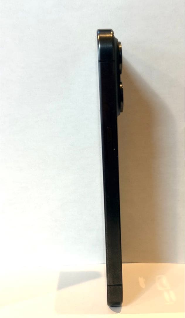 iPhone15Proプロ512•バッテリ87%•SIMフリー•おまけ付き