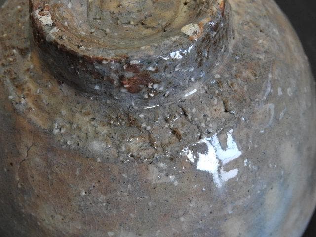 三輪敏之造　萩茶碗　共箱　MA493