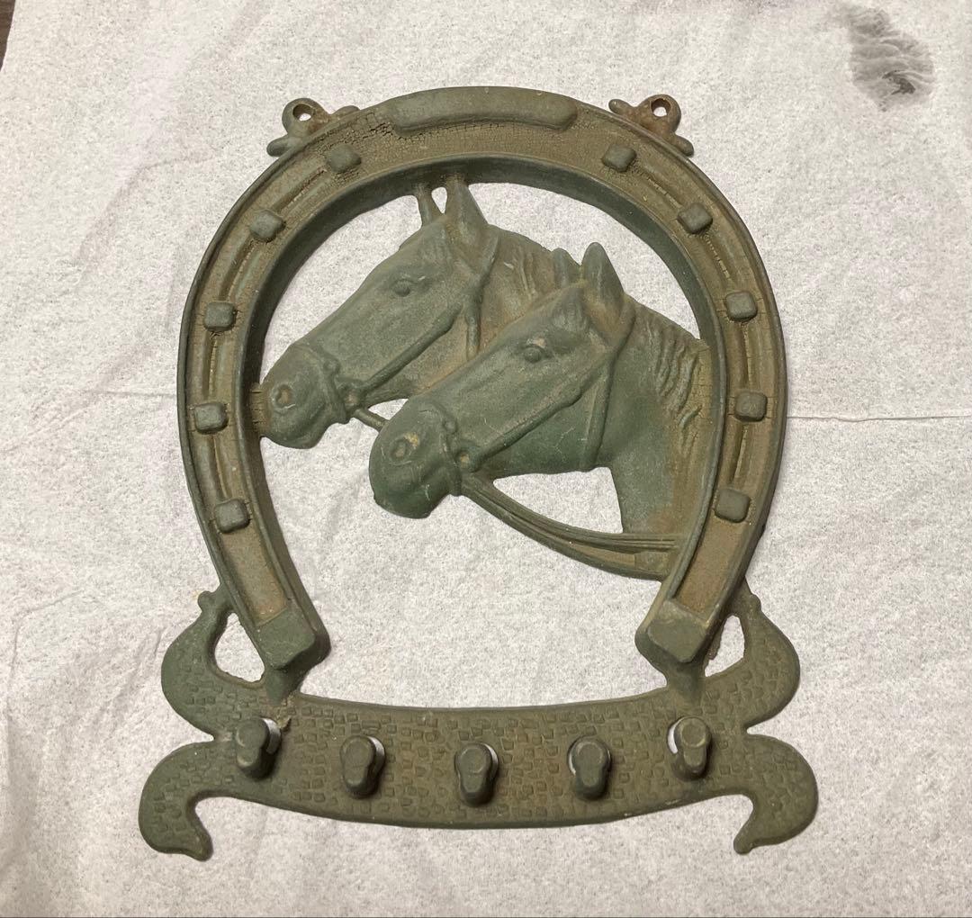 ヴィンテージの馬蹄（horseshoe）型壁掛け