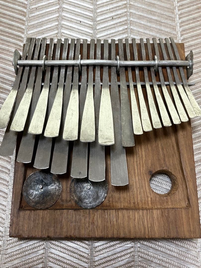 アフリカ楽器ムビラ(ジンバブエ)