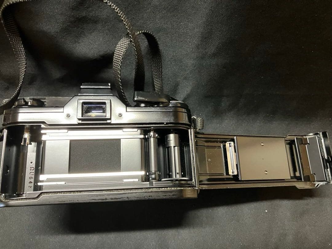 Canon AE-1 フィルムカメラ ジャンク扱い　　B2229