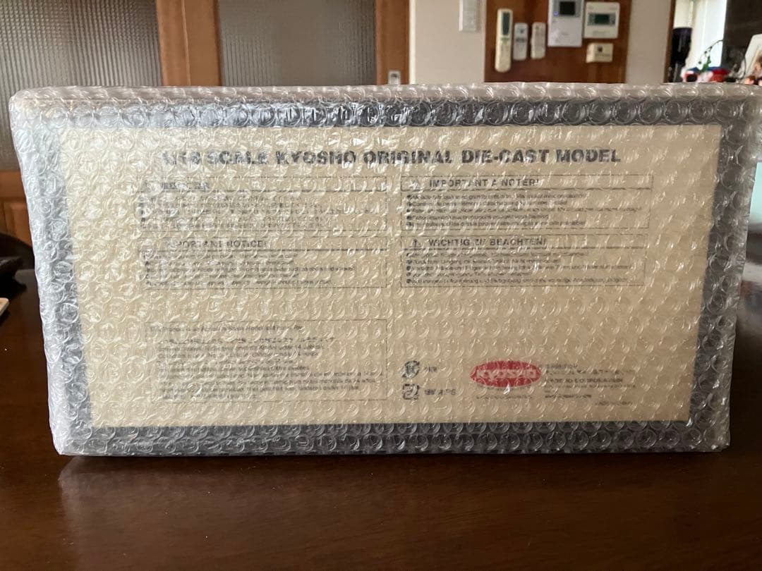 KYOSHO 1/18 BMW 2002turbo （White)絶版稀少モデル