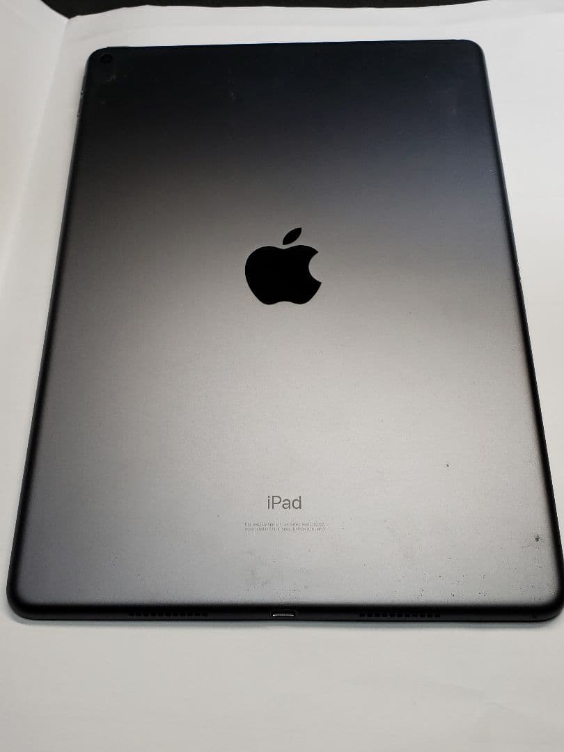 iPad　A2152 iPad　Air 第３世代　Wi-Fi 64GB 　中古