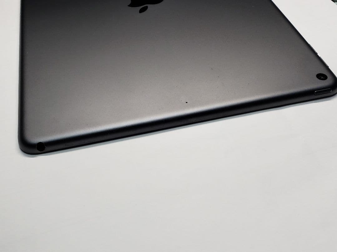 iPad　A2152 iPad　Air 第３世代　Wi-Fi 64GB 　中古