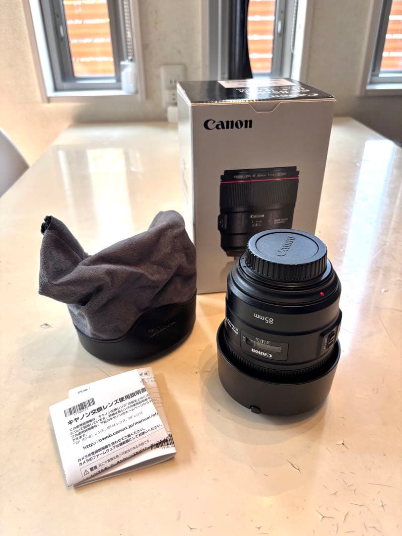 Canon EF 85mm f/1.4L IS USM レンズ