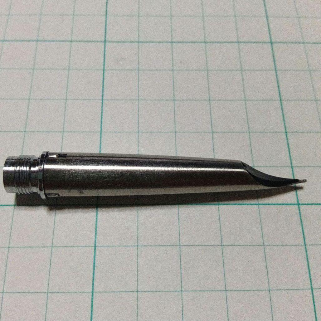 PILOT　ミュー『 μ 』万年筆 シルバー　付属品無　中古品