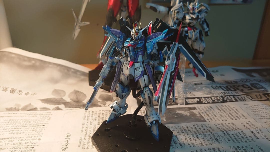 HGライジングフリーダムガンダムとイモータルジャスティスガンダム