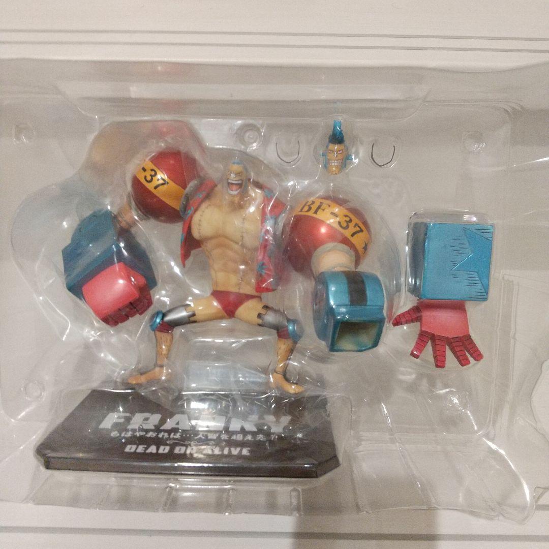 ワンピース　麦わらの一味　フィギュア セブンイレブン