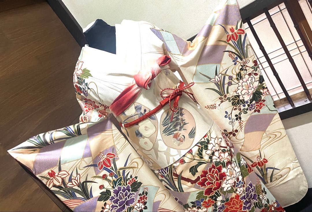 振袖フルセット6点サイズM〜Ｌ駒刺繍　流水鴛鴦花文　金彩　正絹