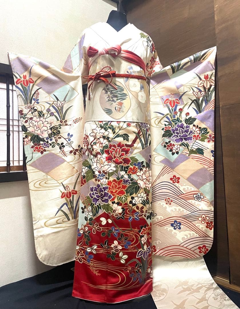 振袖フルセット6点サイズM〜Ｌ駒刺繍　流水鴛鴦花文　金彩　正絹