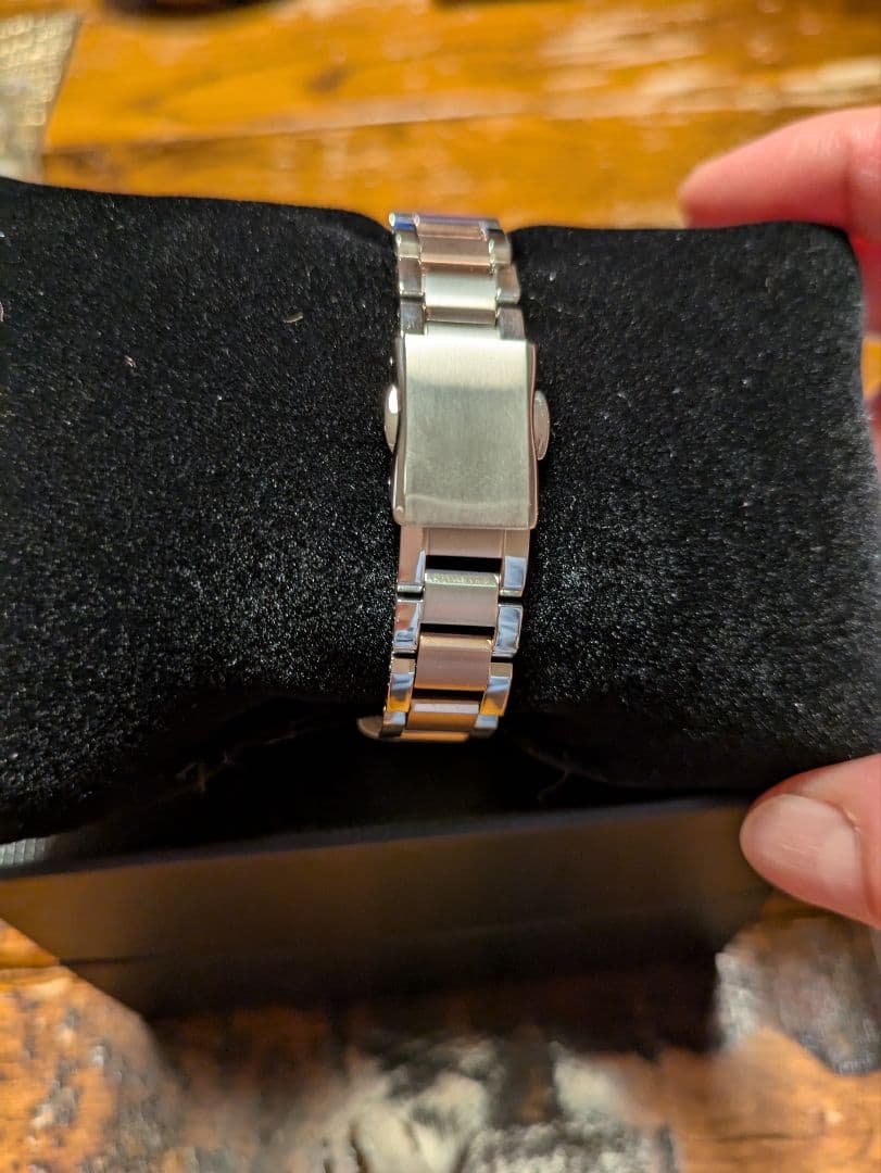 takasanシチズンクロスシー未使用品エコドライブES9465-50W