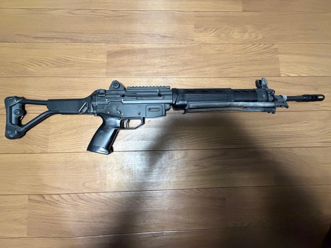 東京マルイ　ガスブローバック　89式小銃　折曲銃床　マガジン一本付き