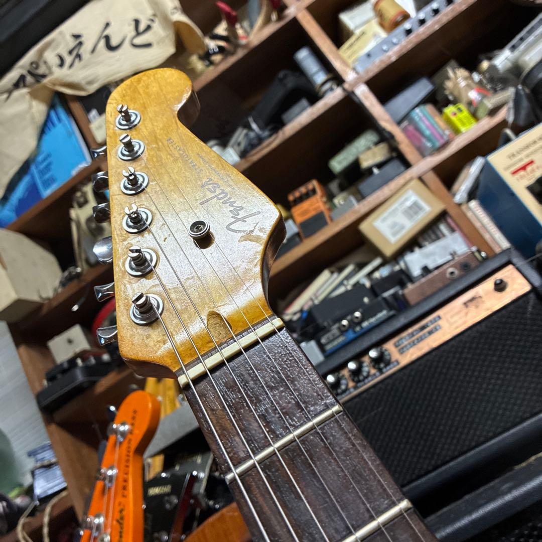 非Fenderストラト イングウェイ　スキャロップ　柾目ネック