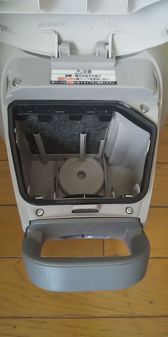 22年製❗軽量型、パナソニック、紙パック式掃除機(パワーノズル)