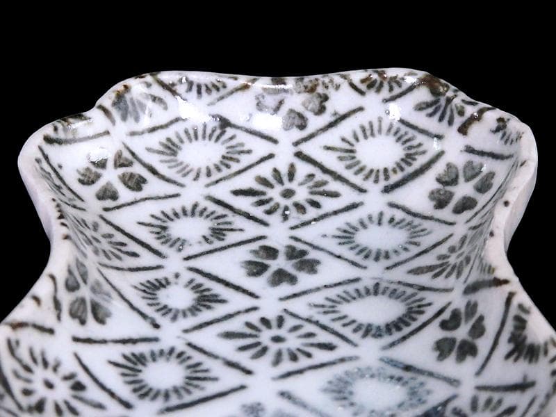 古伊万里　型刷印判　桜に菊花紋　変形皿　D288AS-CWf