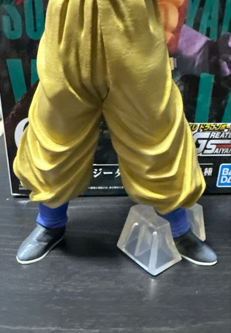 ドラゴンボール フィギュア ベジータ(箱有) 孫悟空(箱無) 超サイヤ人4